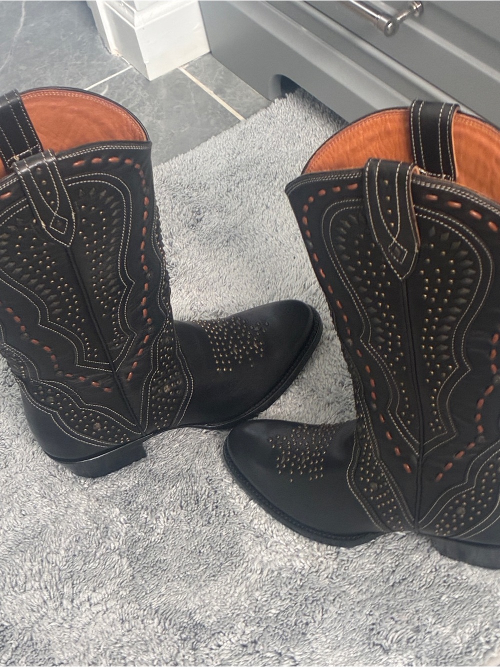 Frye Black Western Studded Women's Mid-Calf Boots stunning the details 🔥